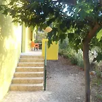 Countryside Studios Apartment